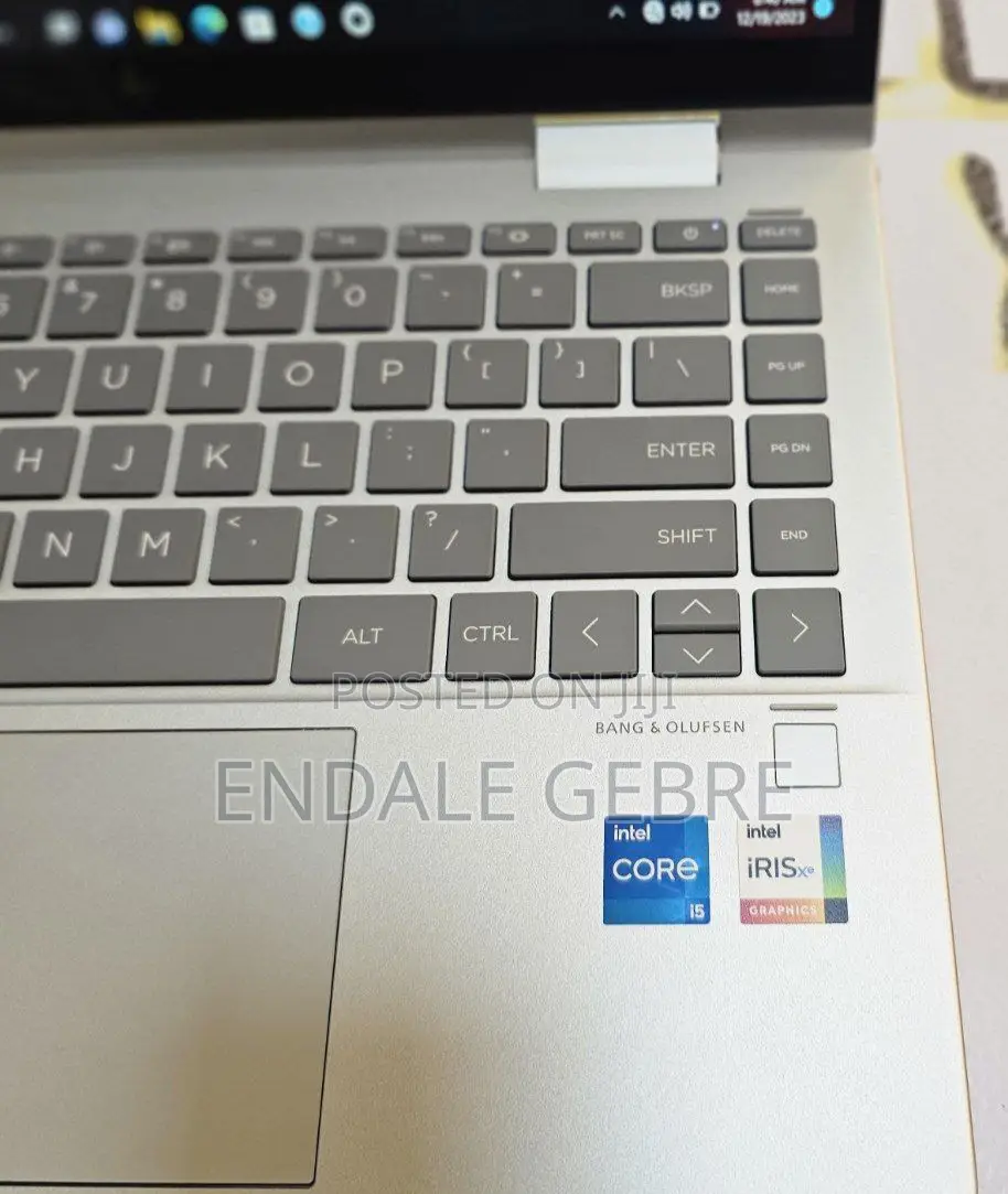 New Laptop HP Envy X360 8GB Intel Core I5 SSD 512GB