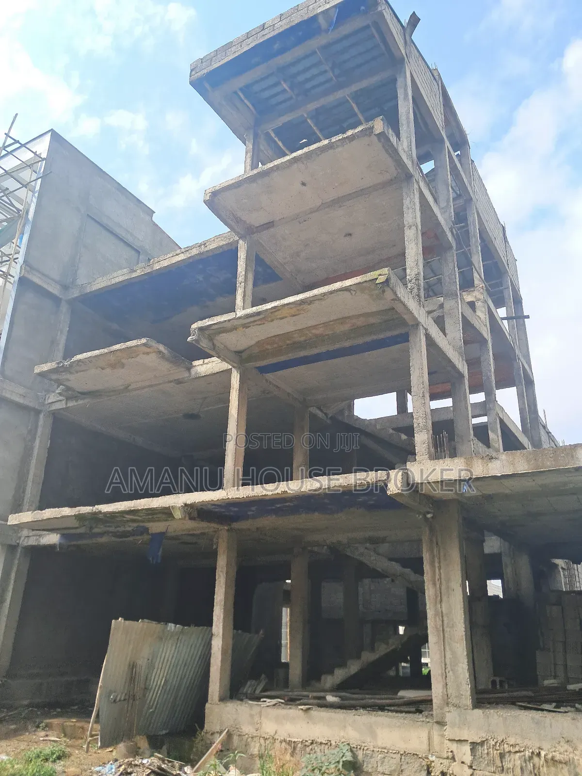 6bdrm House in አአ, Bole for sale