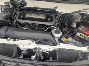 Toyota HiAce 2008 White