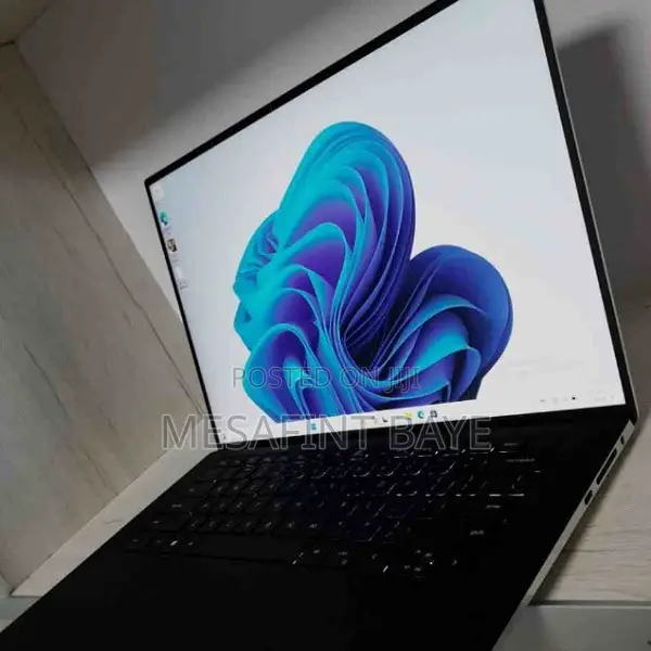 New Laptop Dell XPS 15 16GB Intel Core I7 SSD 1T