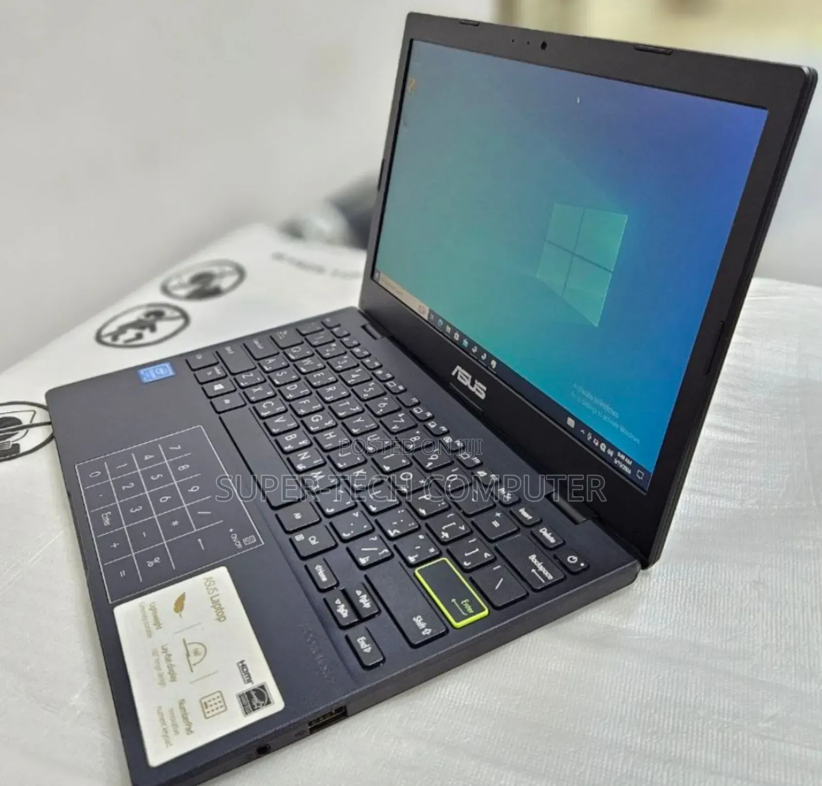 New Laptop Asus VivoBook E12 E203NAH 4GB Intel Celeron SSD 128GB