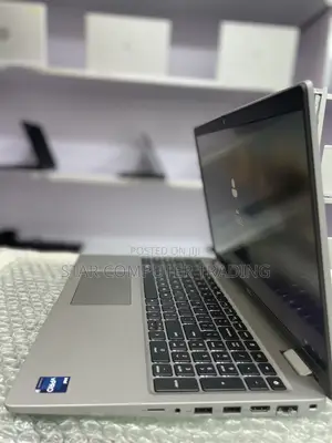 New Laptop Dell Latitude 5530 16GB Intel Core I7 SSD 512GB