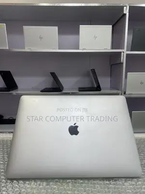 New Laptop Apple MacBook Pro 2016 16GB Intel Core I7 SSD 256GB