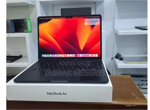 New Laptop Apple MacBook Air 2022 M2 8GB Apple M2 SSD 256GB