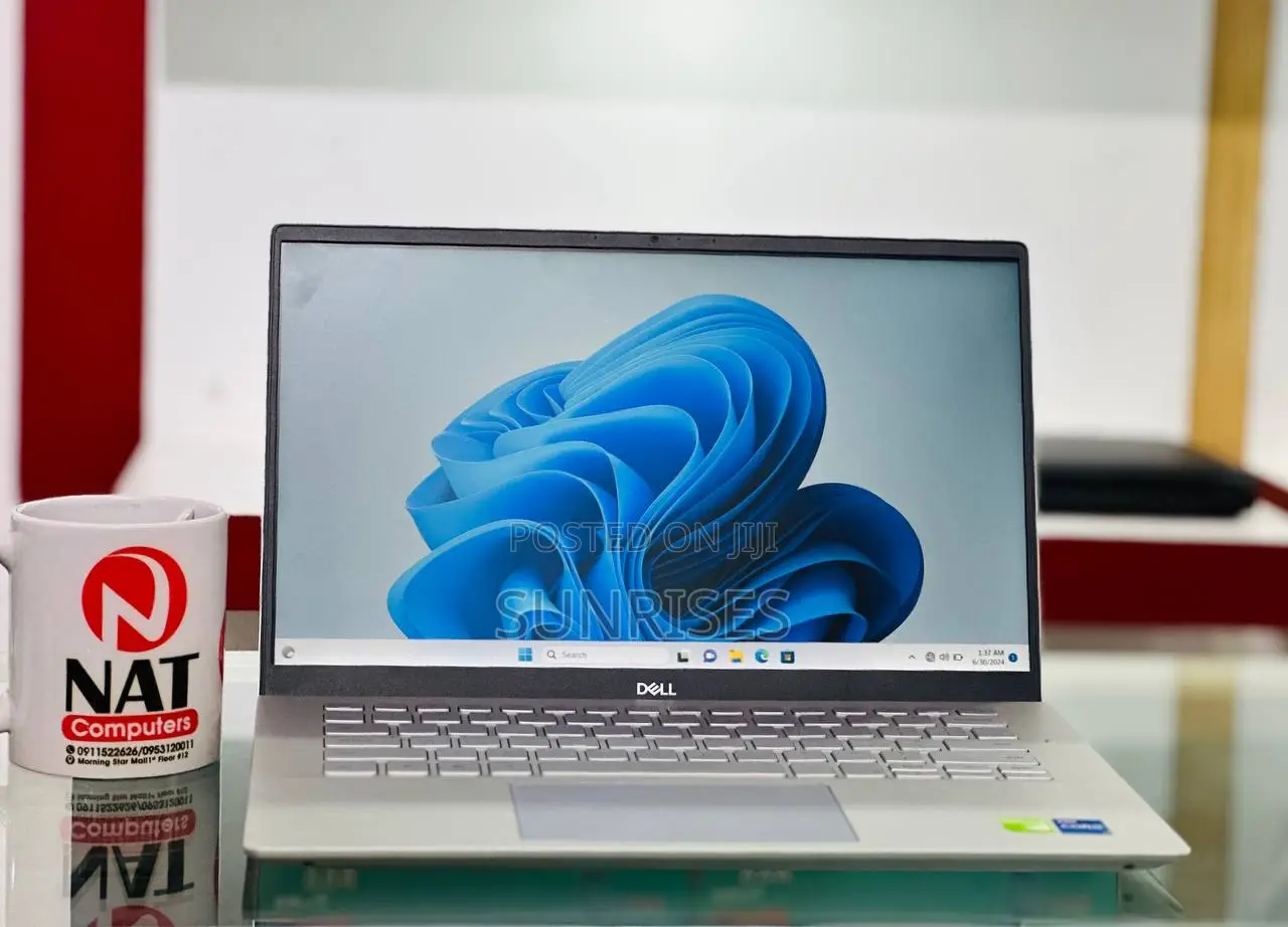 New Laptop Dell Inspiron 15 16GB Intel Core I7 SSD 512GB