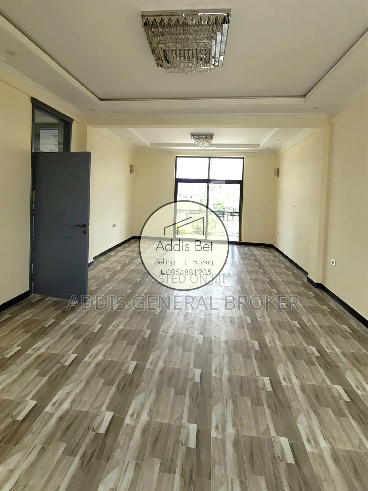 8bdrm House in ቦሌ ቡልቡላ, Bole for sale