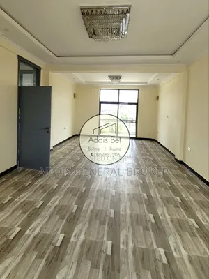 8bdrm House in ቦሌ ቡልቡላ, Bole for sale