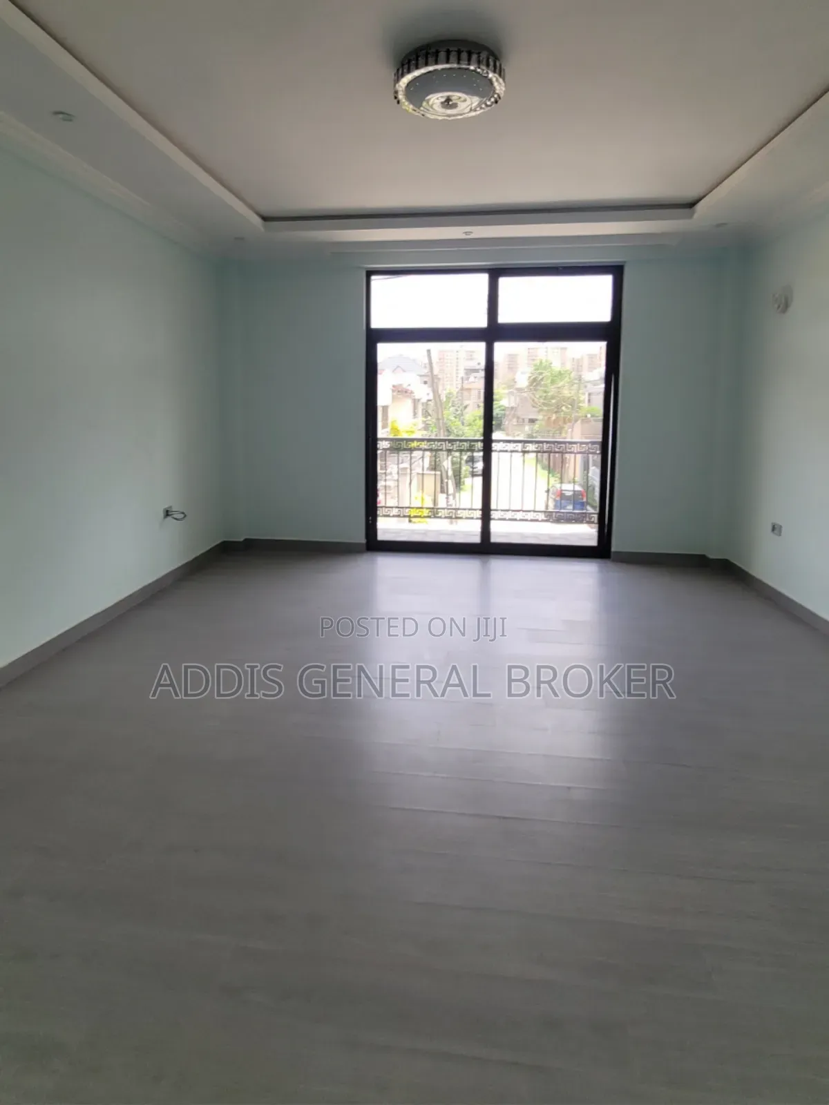 8bdrm House in ቦሌ ቡልቡላ, Bole for sale