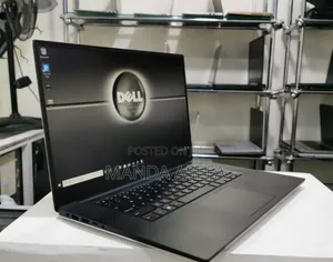 New Laptop Dell Precision 5520 16GB Intel Core I7 SSD 512GB