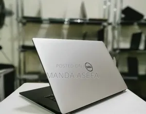 New Laptop Dell Precision 5520 16GB Intel Core I7 SSD 512GB