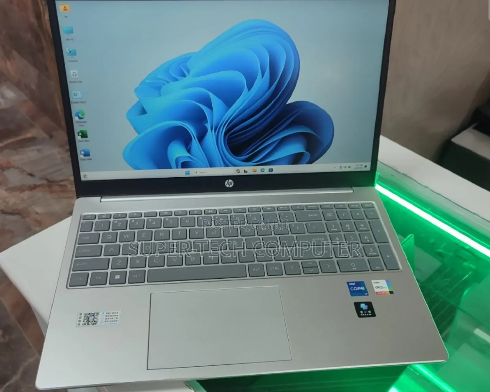New Laptop HP Stream Notebook 16GB Intel Core I7 SSD 1T