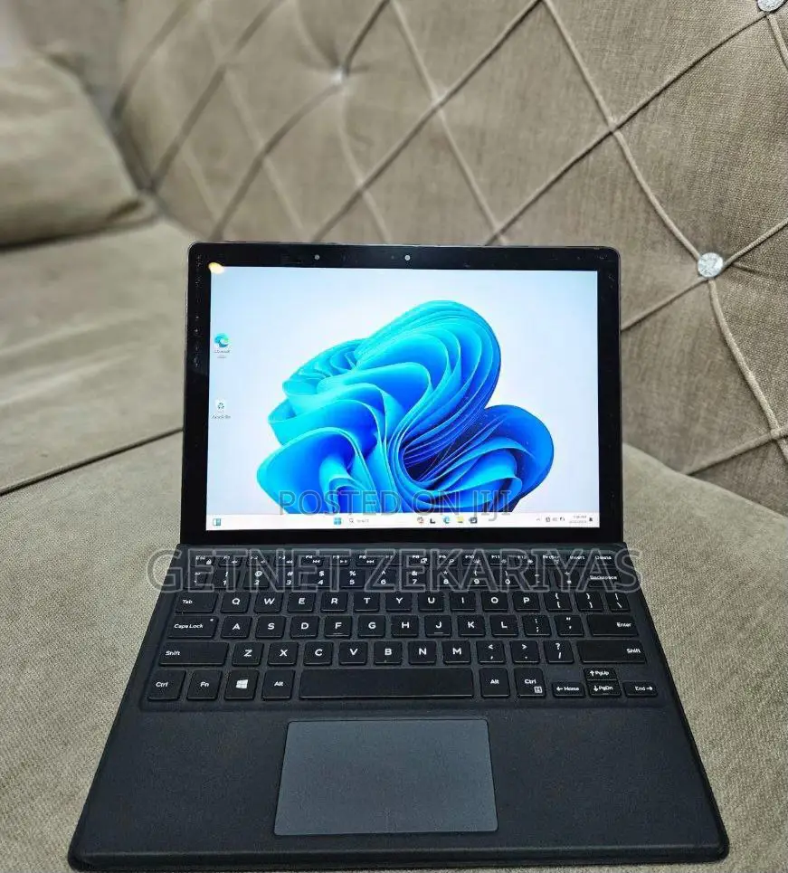 New Laptop Dell Latitude 13 7000 8GB Intel Core I3 SSD 256GB