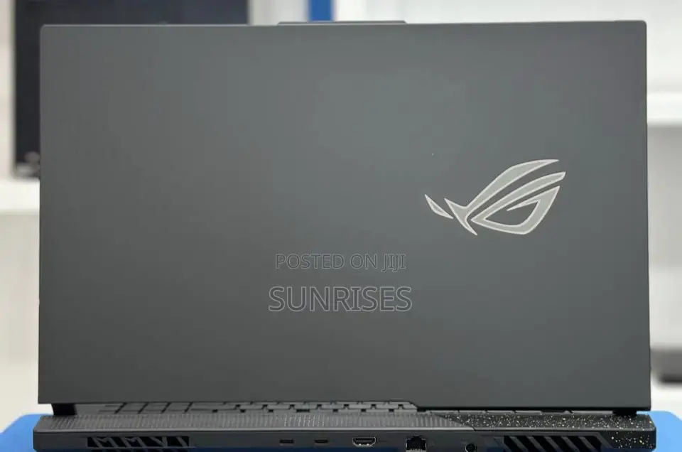 New Laptop Asus ROG Strix G15 32GB AMD Ryzen 9 SSD 1T