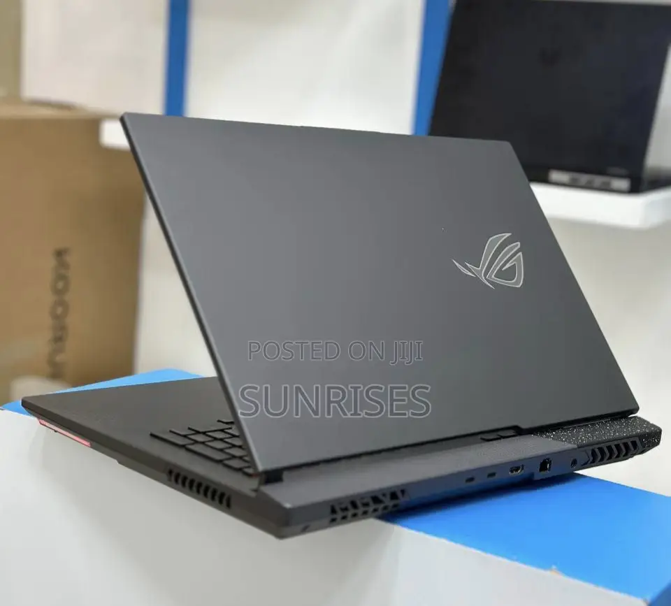 New Laptop Asus ROG Strix G15 32GB AMD Ryzen 9 SSD 1T