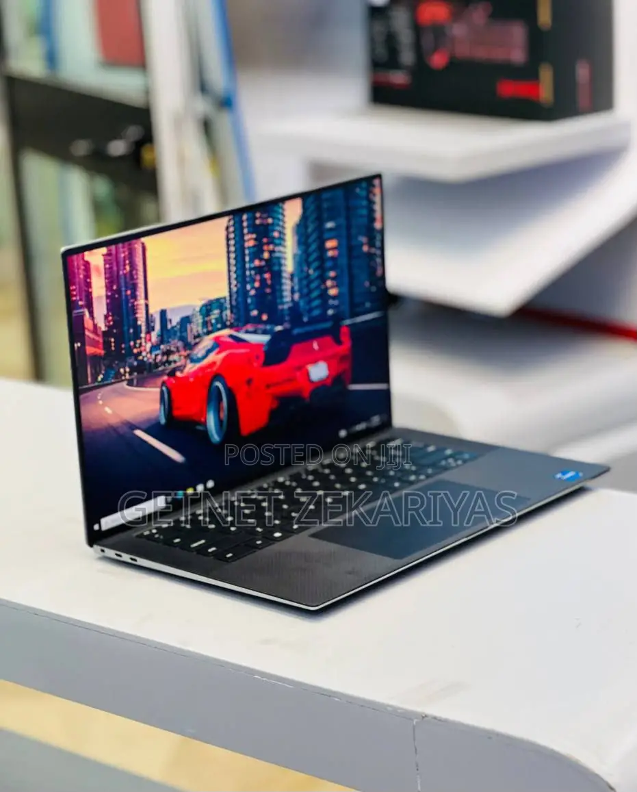 New Laptop Dell Precision 5570 16GB Intel Core I7 SSD 512GB