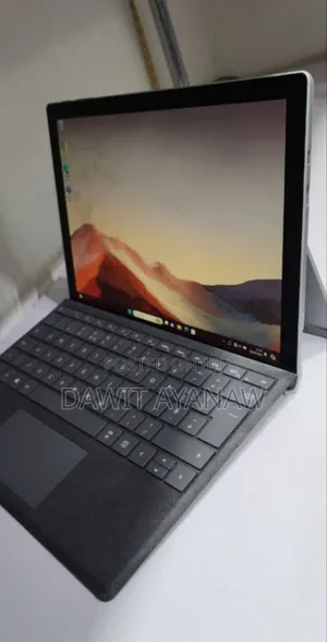 New Laptop Microsoft Surface Pro 7 8GB Intel Core I5 SSD 128GB