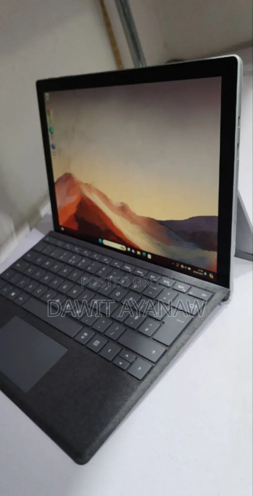 New Laptop Microsoft Surface Pro 7 8GB Intel Core I5 SSD 128GB