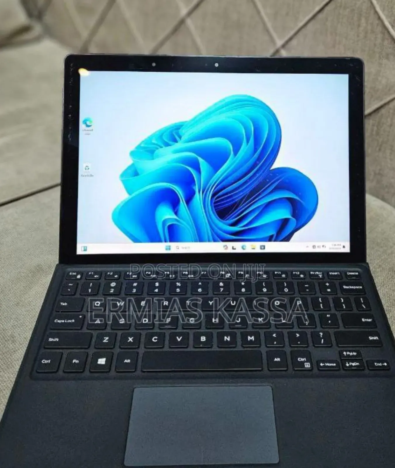 New Laptop Dell Latitude 10 8GB Intel Core I3 SSD 256GB