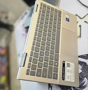 New Laptop HP Envy X360 8GB Intel Core I5 SSD 512GB