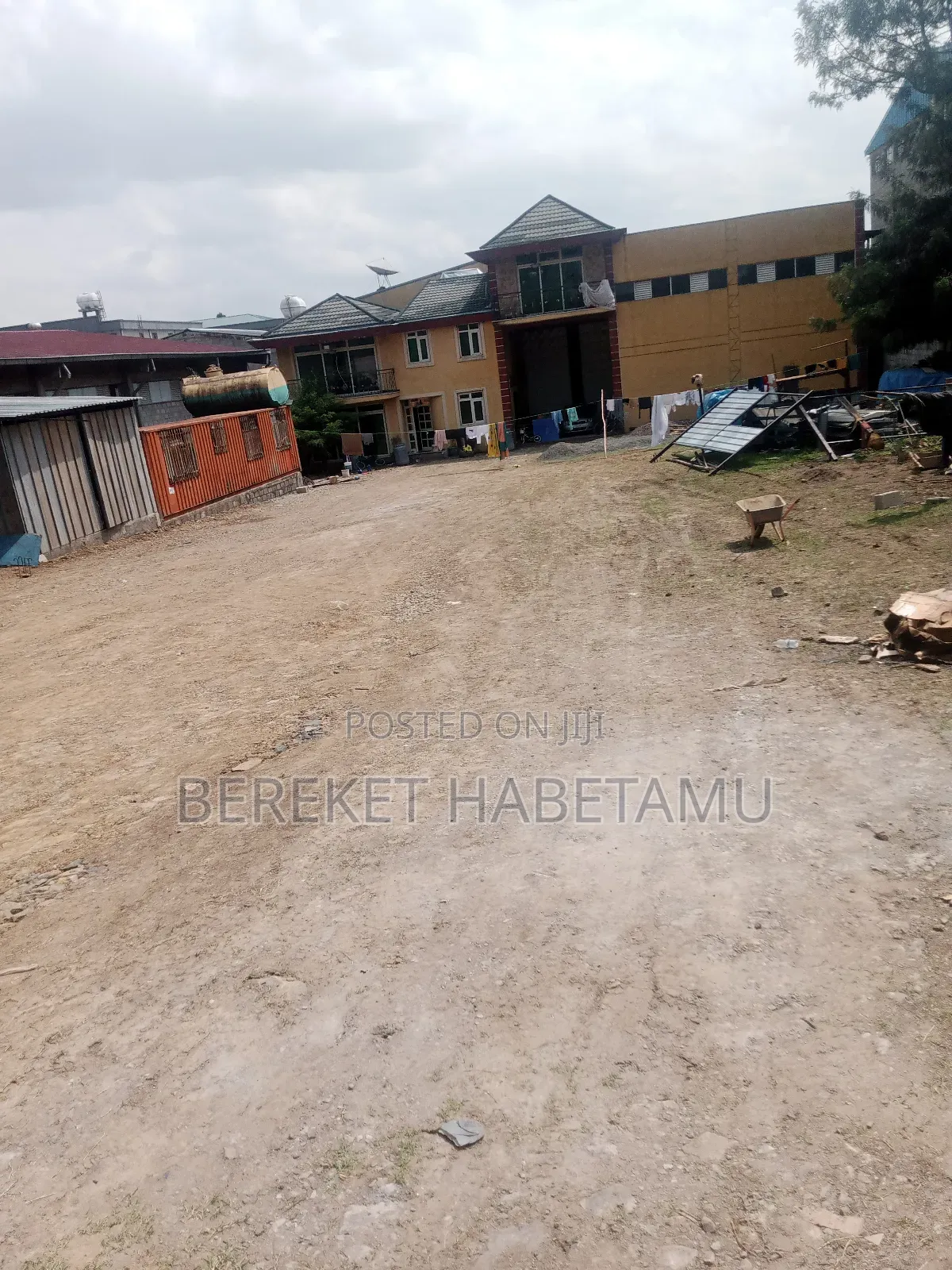 የሚከራይ መጋዝን