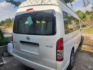 New Toyota HiAce 2019 White