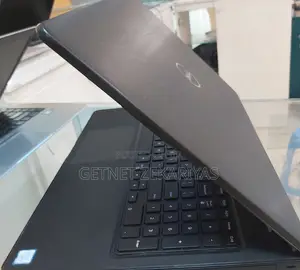 Photo - New Laptop Dell XPS 15 4GB Intel Core I5 HDD 1T