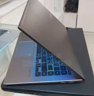 New Laptop Asus VivoBook 15 X505BA 8GB AMD Ryzen 3 SSD 128GB