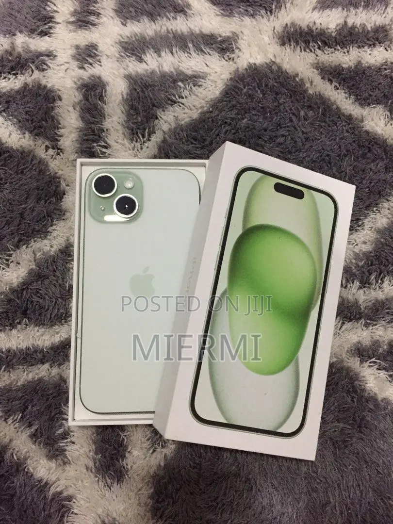 New Apple iPhone 15 128 GB Green