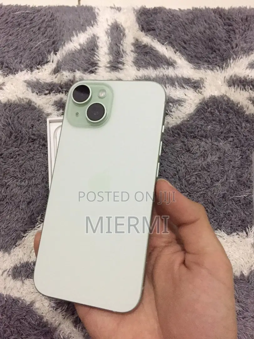 New Apple iPhone 15 128 GB Green