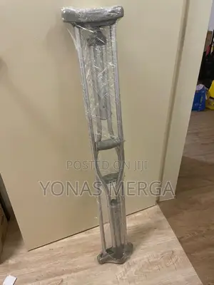 Auxiliary Crutches+¿~ክራንች¢¤Cranch-=:*Crunching<>Crutches