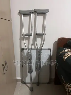 Photo - A Pair of Crutche/Walking Stick○Crutches-Walking Stick(Pair)