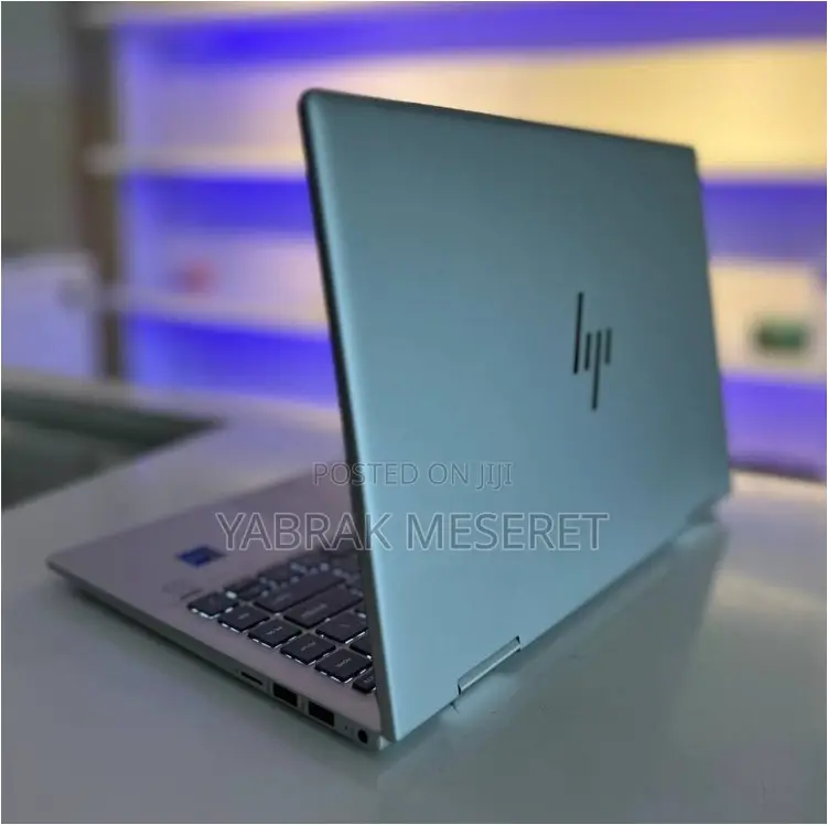 New Laptop HP Envy X360 8GB Intel Core I7 SSD 512GB