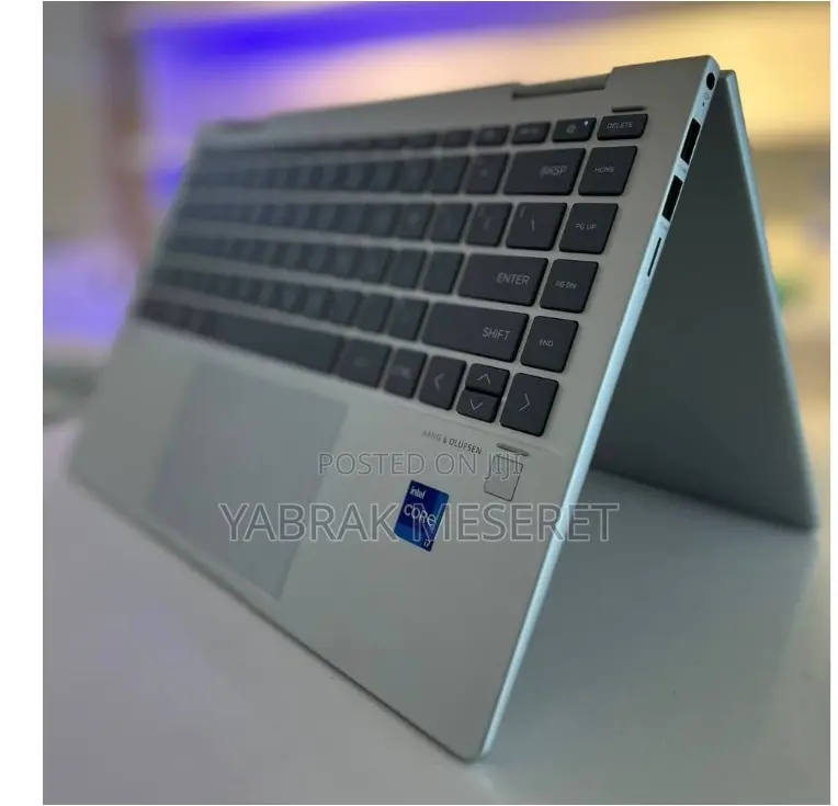 New Laptop HP Envy X360 8GB Intel Core I7 SSD 512GB