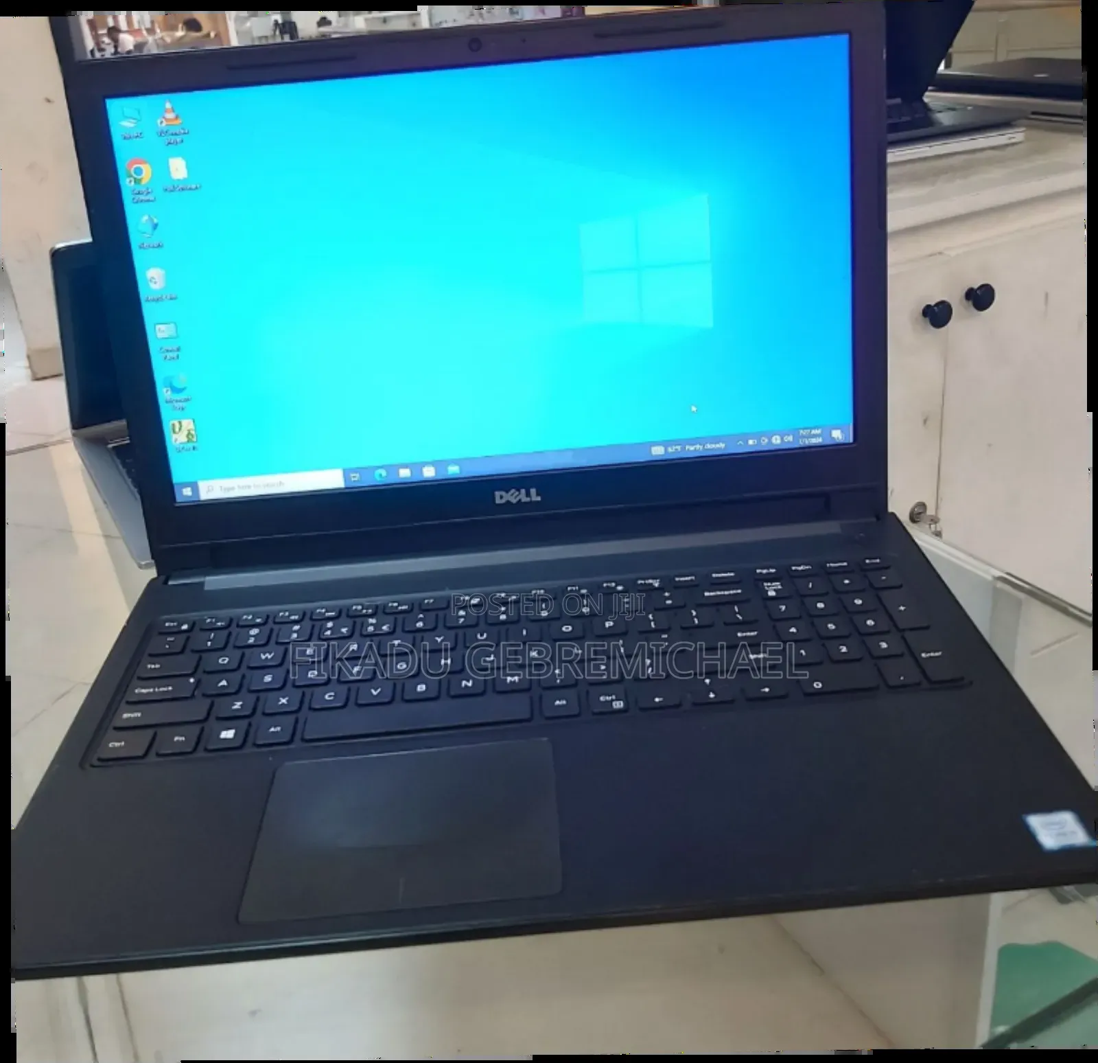 New Laptop Dell Inspiron 15 4GB Intel Core i5 HDD 1T