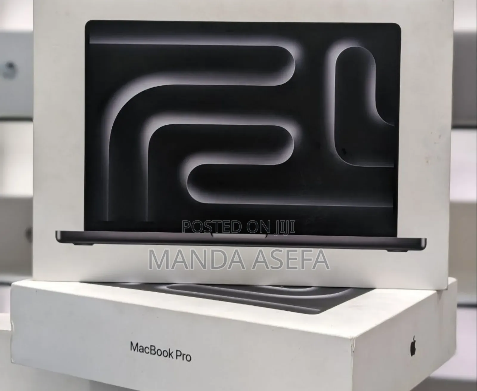 New Laptop Apple MacBook Pro 18GB Apple M3 SSD 512GB