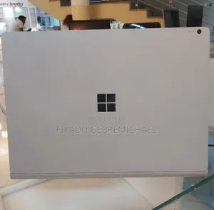 New Laptop Microsoft Surface Book 8GB Intel Core i5 SSD 256GB