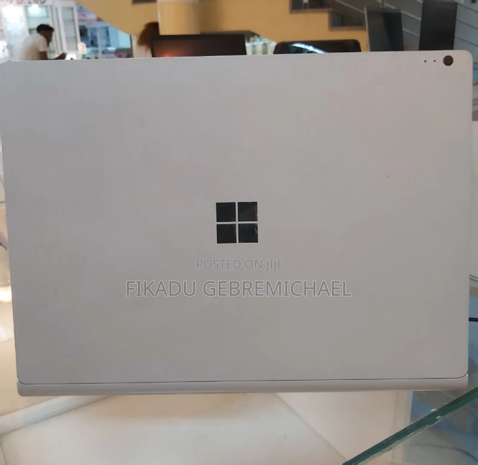 New Laptop Microsoft Surface Book 8GB Intel Core i5 SSD 256GB