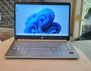New Laptop HP Stream Notebook 8GB Intel Core I5 HDD 1T