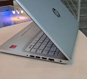 New Laptop HP Stream Notebook 8GB Intel Core I5 HDD 1T