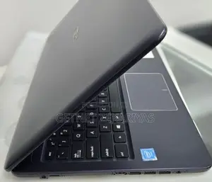 New Laptop Asus VivoBook 15 X505BA 4GB Intel Core 2 Quad HDD 500GB