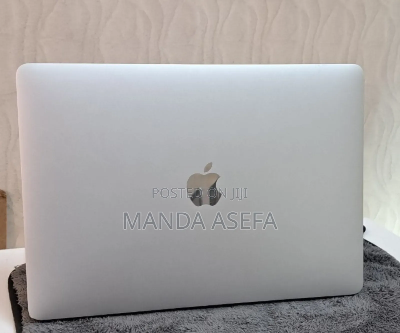 New Laptop Apple MacBook Pro M1 8GB Apple M1 SSD 256GB
