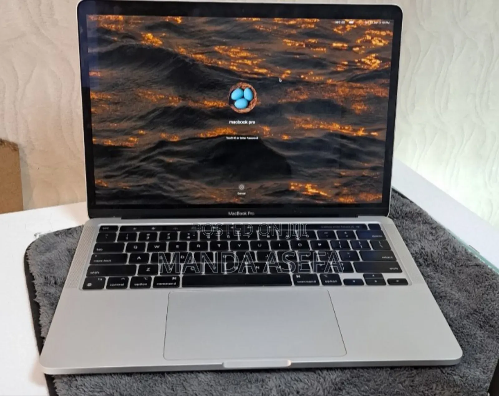New Laptop Apple MacBook Pro M1 8GB Apple M1 SSD 256GB