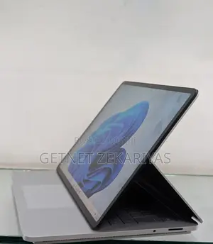 New Laptop Microsoft Surface Laptop 2 16GB Intel Core I5 SSD 256GB