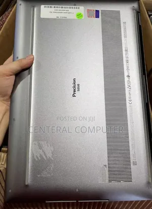 New Laptop Dell XPS 17 9720 16GB Intel Core I5 SSD 512GB