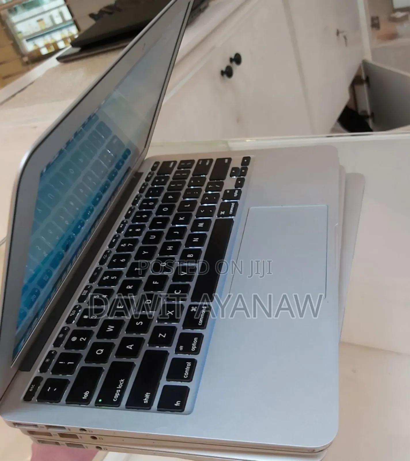 New Laptop Apple MacBook Air 2015 4GB Intel Core I5 SSD 128GB