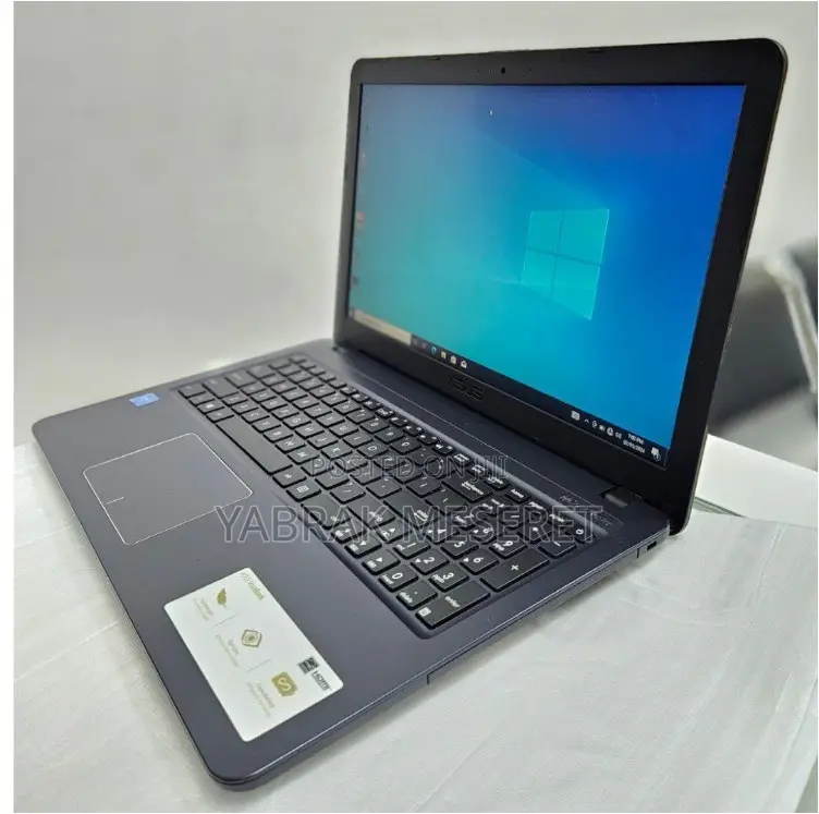 New Laptop Asus VivoBook 15 X505BA 4GB Intel Xeon HDD 500GB