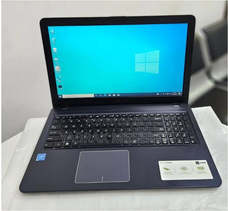 New Laptop Asus VivoBook 15 X505BA 4GB Intel Xeon HDD 500GB