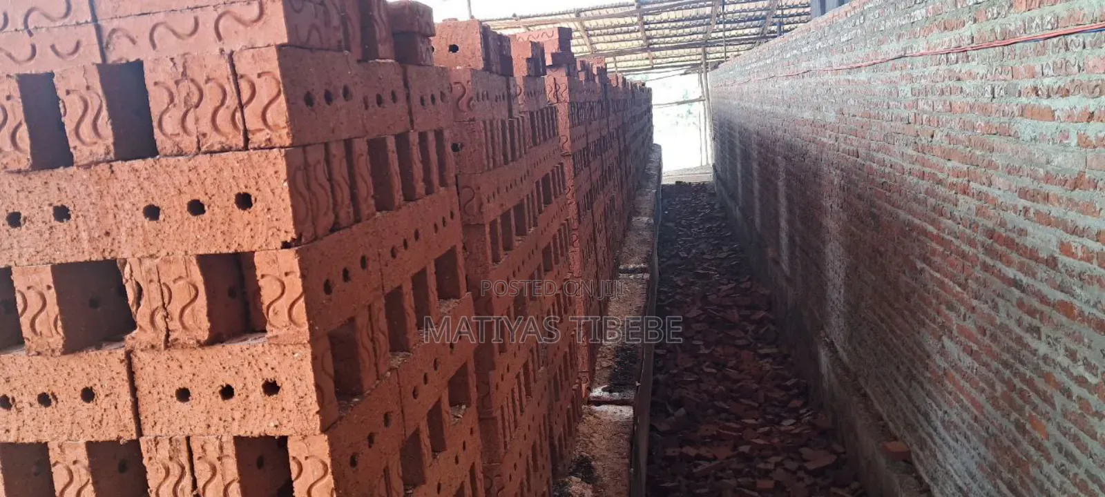 ኒው ፖይንት ሸክላ ፋብሪካ