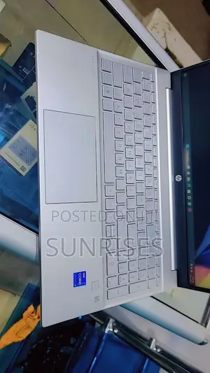 Photo - New Laptop HP Pavilion 15 16GB Intel Core I7 SSD 512GB