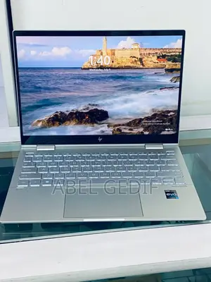 New Laptop HP Envy X360 8GB Intel Core I7 SSD 1T